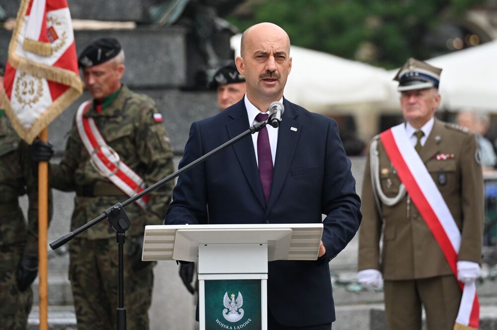 Centralne Obchody Święta Wojsk Lądowych połączone z wręczeniem sztandaru Dowództwu 2. Korpusu Polskiego – Dowództwu Komponentu Lądowego. Fot. Janusz Ślęzak (IPN)