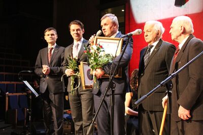 Aktor Marcin Kwaśny i historyk Adam Ryba otrzymali nagrody im. Danuty Siedzikówny „Inki”, przyznawane przez Fundację AK w Londynie