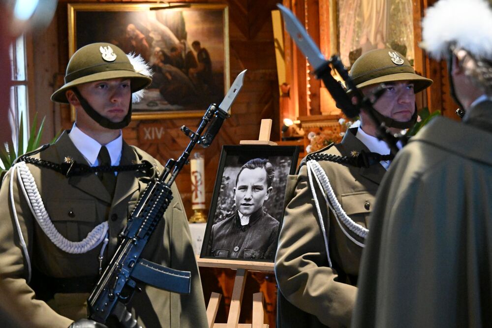 Uroczystości pogrzebowe Stanisława Klapera. Fot. Janusz Ślęzak (IPN)