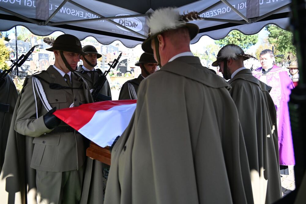 Uroczystości pogrzebowe Stanisława Klapera. Fot. Janusz Ślęzak (IPN)