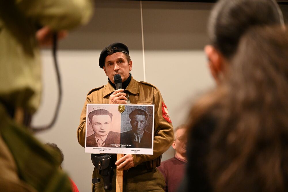 XII Krakowskie Zaduszki za Żołnierzy Wyklętych – Niezłomnych. Fot. Żaneta Wierzgacz (IPN)