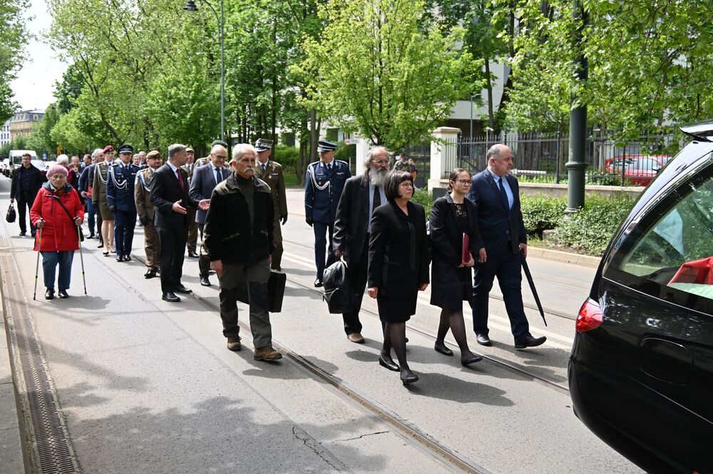 Uroczystości pogrzebowe Władysława Tarkowskiego. Fot. Janusz Ślęzak (IPN)
