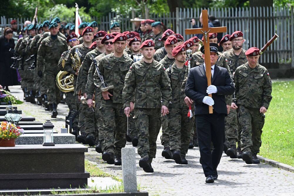 Uroczystości pogrzebowe Władysława Tarkowskiego. Fot. Janusz Ślęzak (IPN)