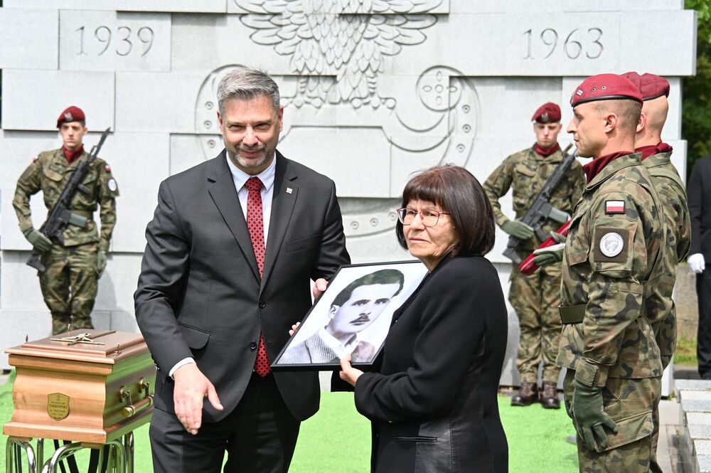 Uroczystości pogrzebowe Władysława Tarkowskiego. Fot. Janusz Ślęzak (IPN)