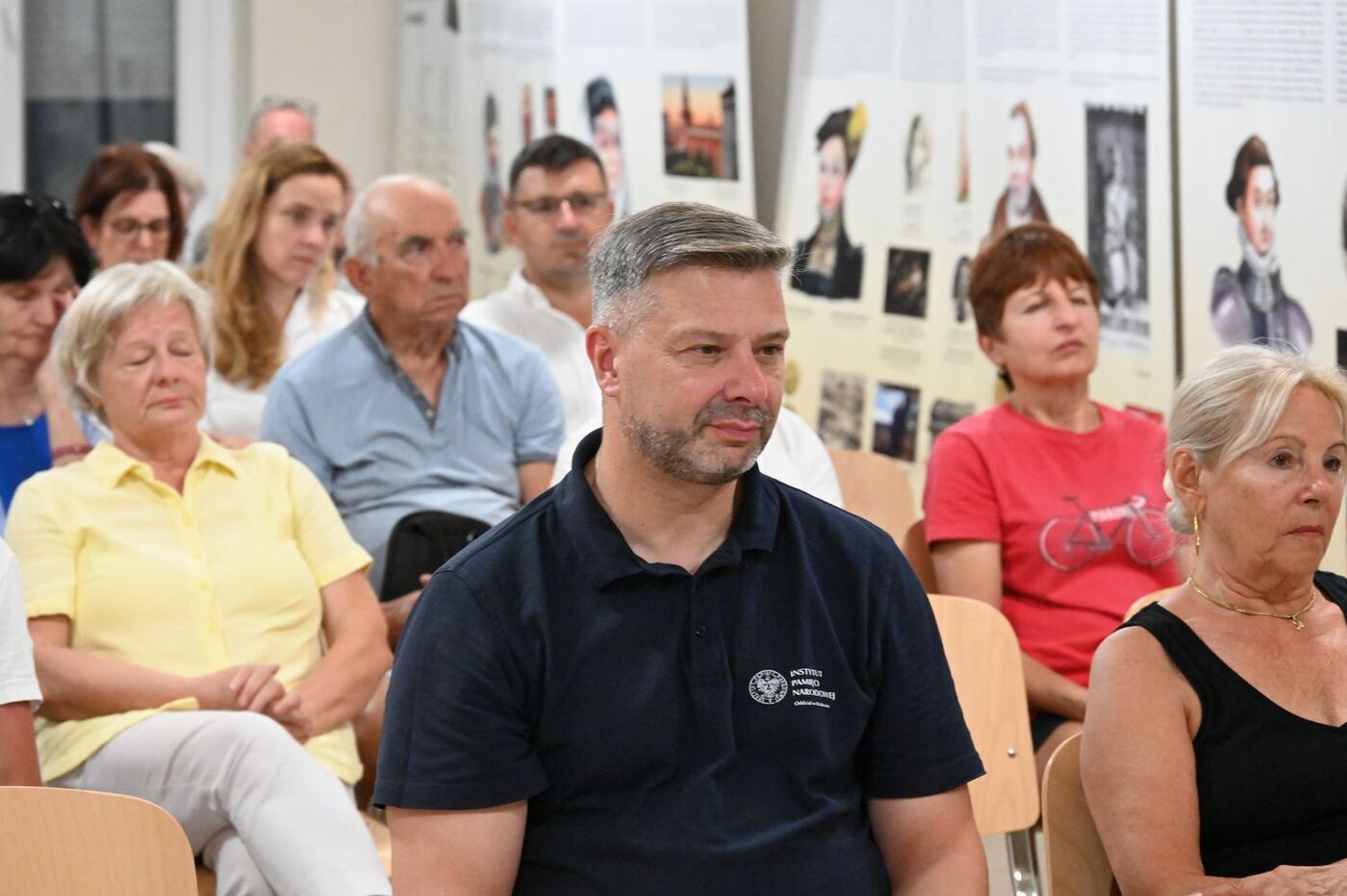 Ekipa krakowskiego oddziału IPN w Balatonboglár na Węgrzech. Fot. Janusz Ślęzak (IPN)