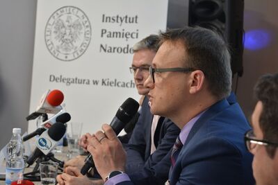 Konferencja prasowa w kieleckim Centrum Edukacyjnym IPN na temat Dnia Walki i Męczeństwa Wsi Polskiej