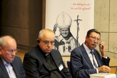 Drugi dzień obrad w Krakowie międzynarodowej konferencji naukowej „Papież zza żelaznej kurtyny”