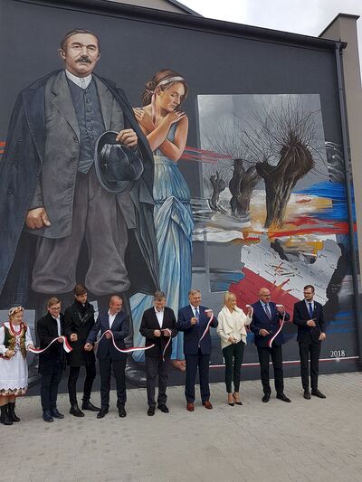 25 września 2019. Odsłonięcie muralu w Wierzchosławicach