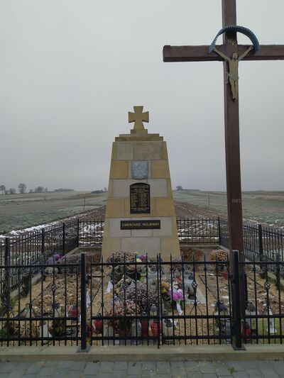 Wyremontowany pomnik w Kaszowie