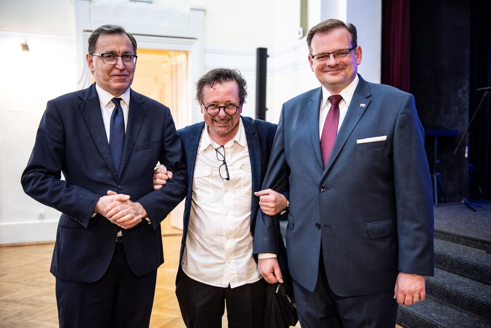 Prezesi IPN oraz Zastępca Dyrektora odznaczeni ryngrafem 400-lecia obecności Zakonu Mniszek Dominikańskich w Krakowie na Gródku - fot. Agnieszka Masłowska (IPN)