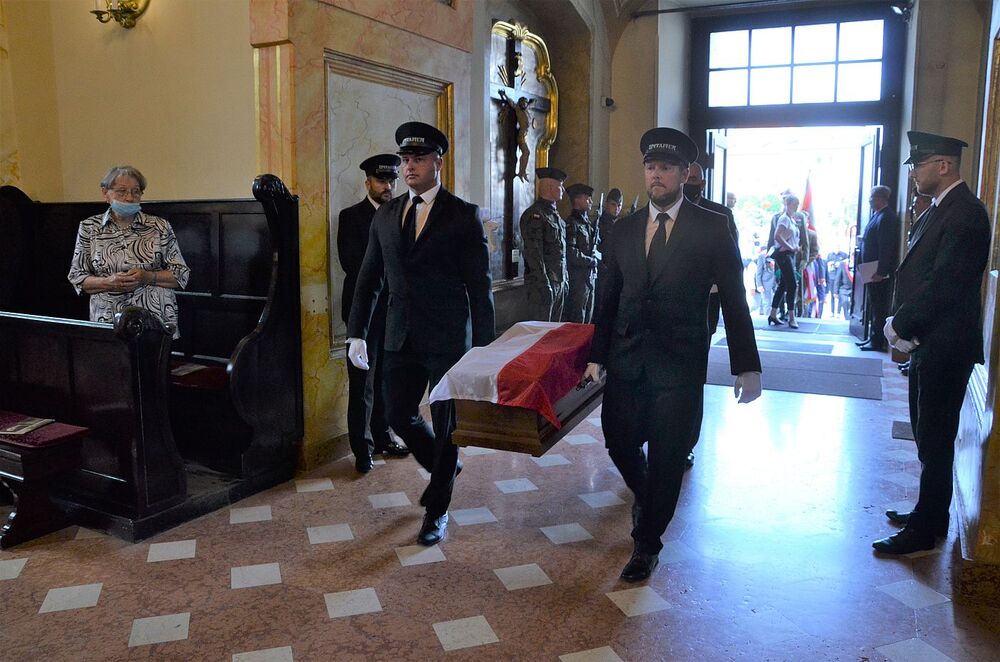 23.07.2021. Uroczystości pogrzebowe kpt. Wojciecha Stypuły „Bartka” w Wadowicach. Fot. Janusz Ślęzak (IPN)