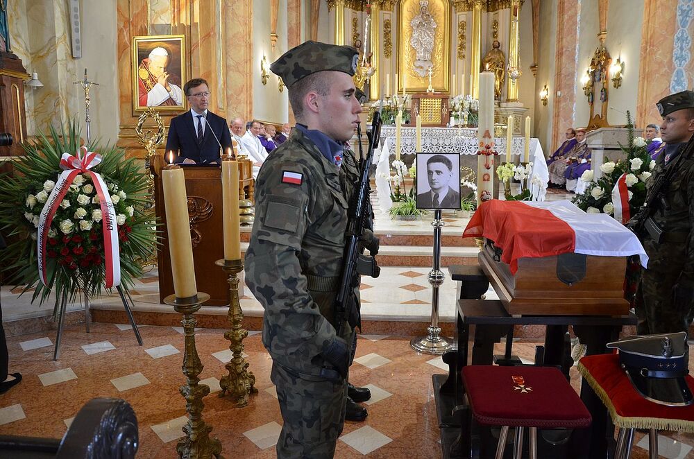 23.07.2021. Uroczystości pogrzebowe kpt. Wojciecha Stypuły „Bartka” w Wadowicach. Fot. Janusz Ślęzak (IPN)