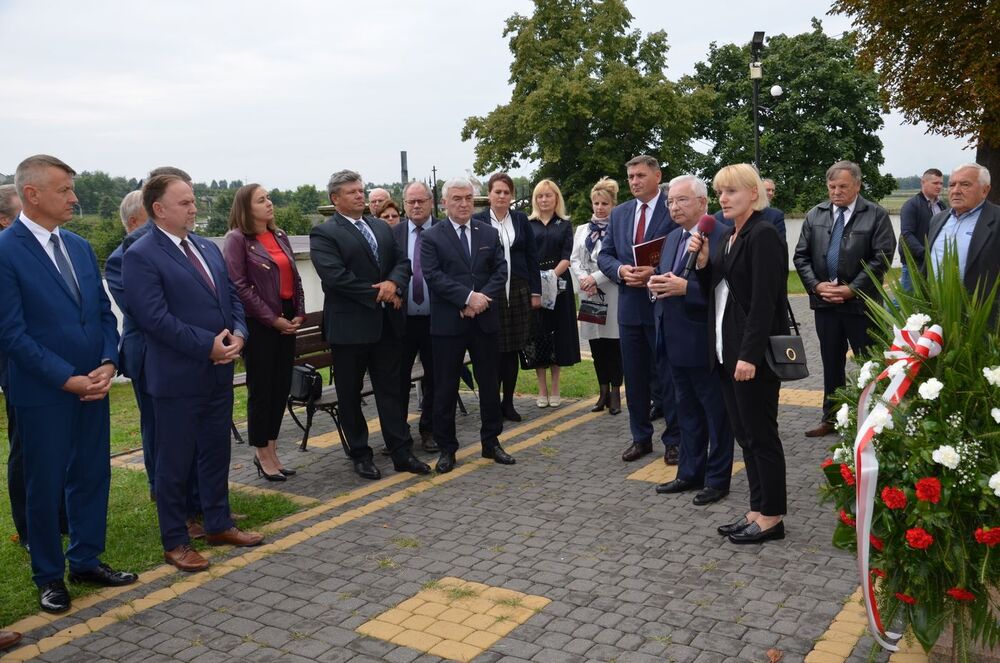 Uroczystości w Mircu, w 45. rocznicę śmierci ks. Romana Kotlarza. Fot. Katarzyna Pronobis (IPN)