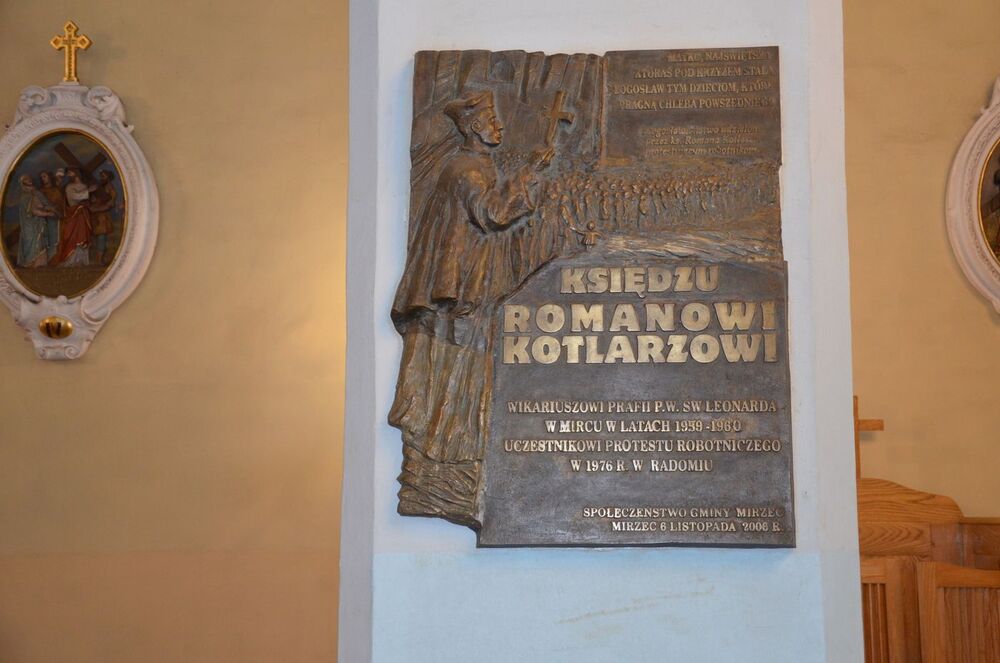 Uroczystości w Mircu, w 45. rocznicę śmierci ks. Romana Kotlarza. Fot. Katarzyna Pronobis (IPN)