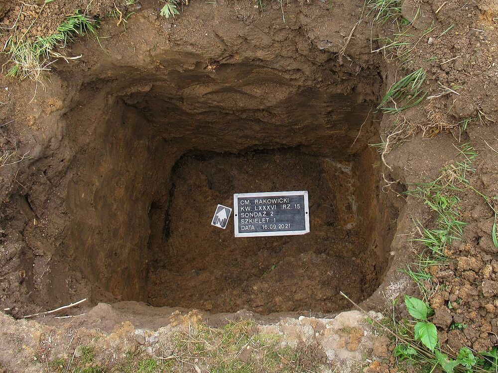 Prace poszukiwawcze w Krakowie. Fot. IPN