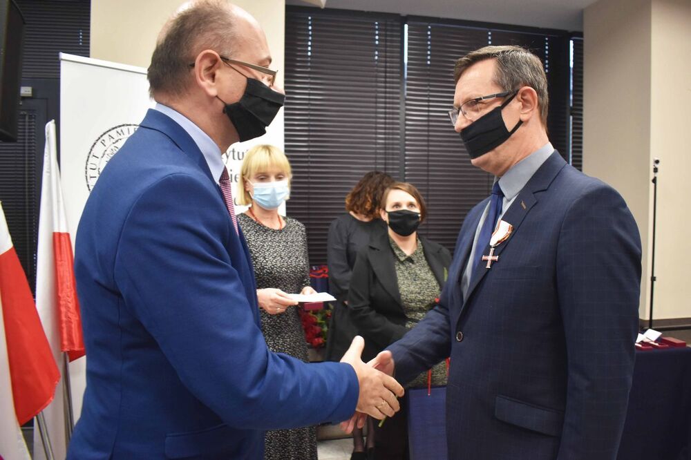 Uroczystość wręczenia Krzyży Wolności i Solidarności w Kielcach. Fot. Katarzyna Pronobis (IPN)