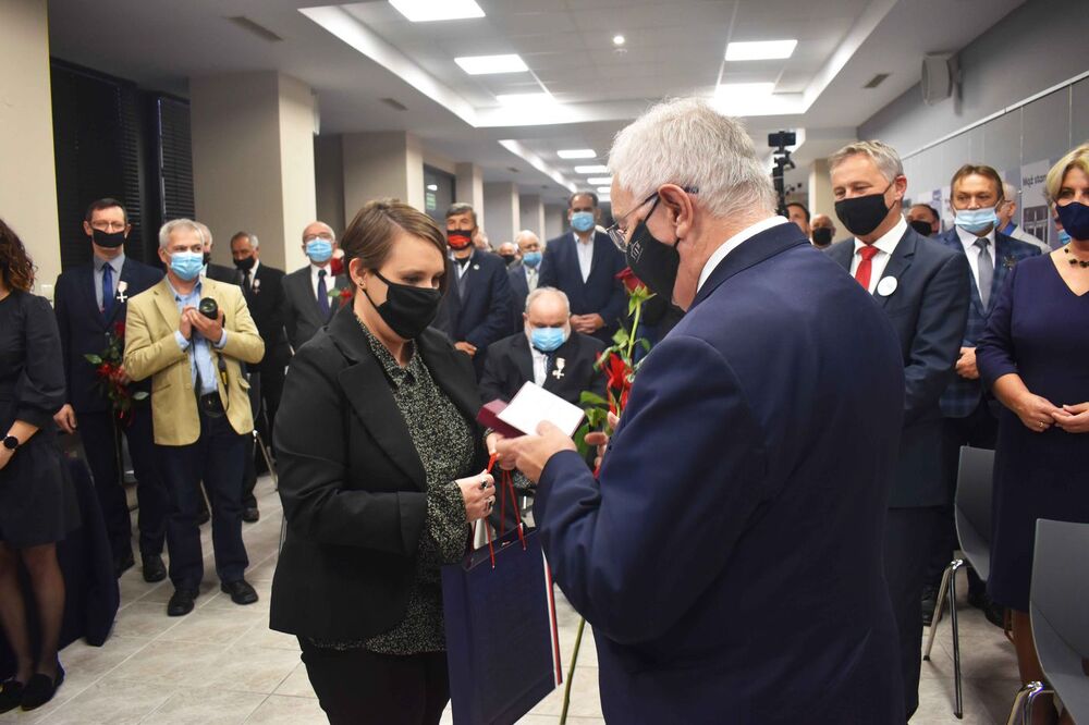 Uroczystość wręczenia Krzyży Wolności i Solidarności w Kielcach. Fot. Katarzyna Pronobis (IPN)