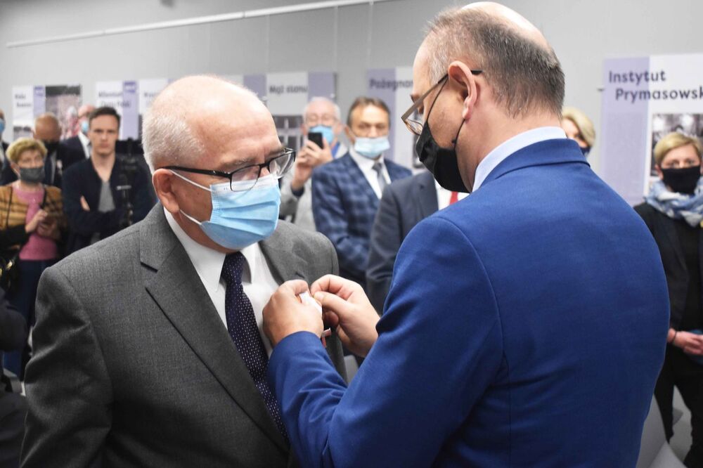 Uroczystość wręczenia Krzyży Wolności i Solidarności w Kielcach. Fot. Katarzyna Pronobis (IPN)