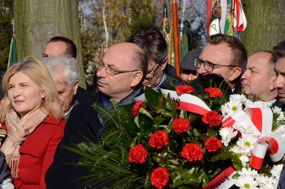 Przedstawiciele IPN na Zaduszkach Witosowych w Wierzchosławicach. Fot. Janusz Ślęzak (IPN)