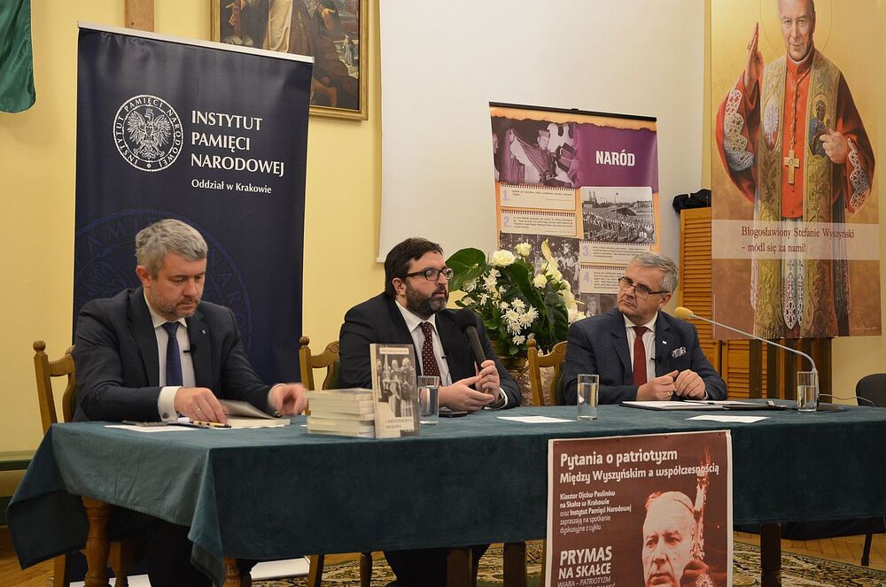 Spotkanie dyskusyjne na Skałce w Krakowie. Fot. Janusz Ślęzak (IPN)