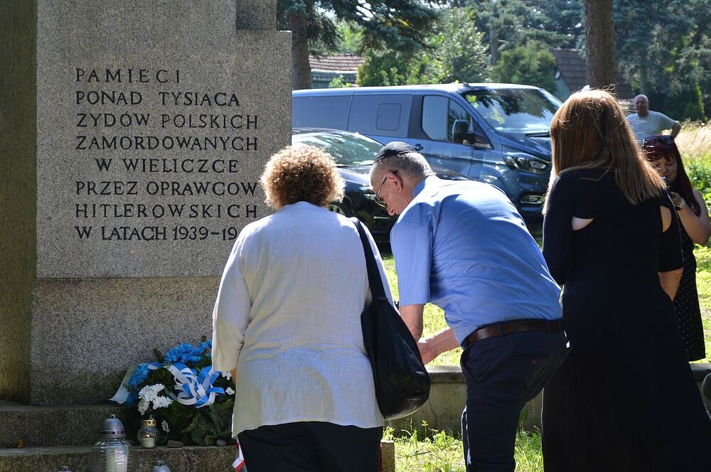 W Wieliczce uczczono pamięć Żydów – ofiar niemieckiej Akcji Reinhardt. Fot. Janusz Ślęzak (IPN)