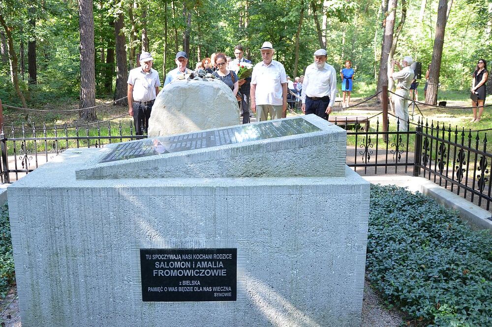 W Niepołomicach uczczono pamięć Żydów – ofiar niemieckiej Akcji Reinhardt. Fot. Janusz Ślęzak (IPN)