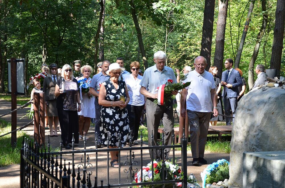 W Niepołomicach uczczono pamięć Żydów – ofiar niemieckiej Akcji Reinhardt. Fot. Janusz Ślęzak (IPN)