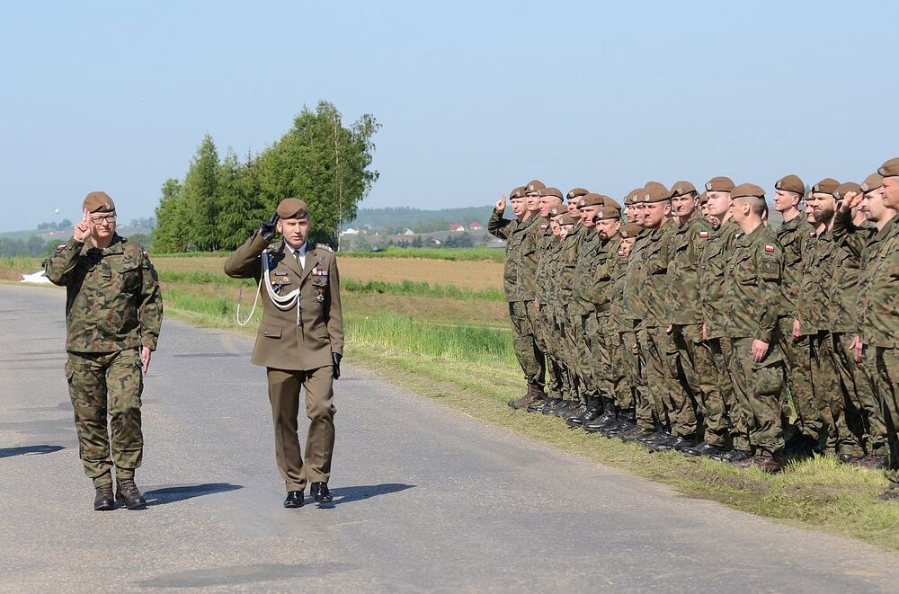 W Wierzbnie złożono hołd gen. Okulickiemu i cichociemnym. Fot. Janusz Ślęzak (IPN)
