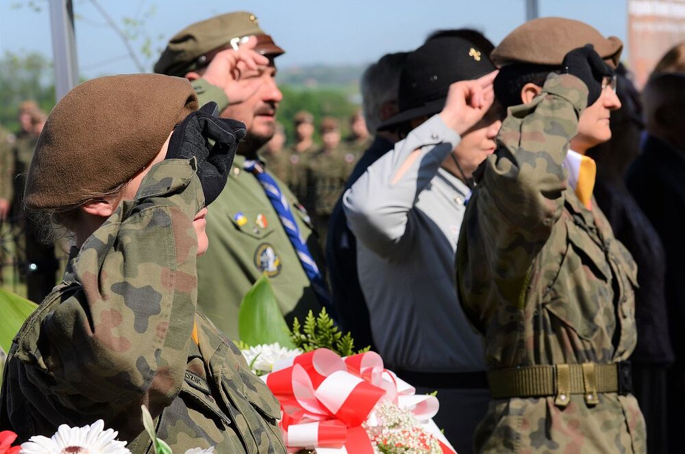 W Wierzbnie złożono hołd gen. Okulickiemu i cichociemnym. Fot. Janusz Ślęzak (IPN)