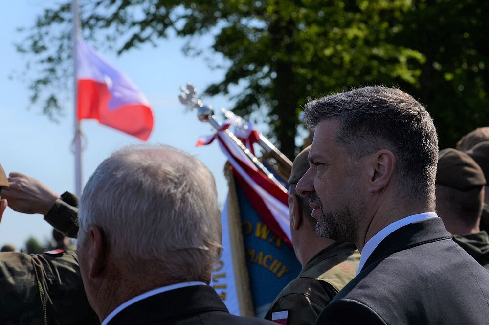 W Wierzbnie złożono hołd gen. Okulickiemu i cichociemnym. Fot. Janusz Ślęzak (IPN)