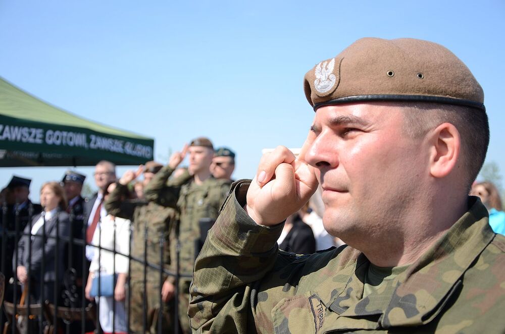 W Wierzbnie złożono hołd gen. Okulickiemu i cichociemnym. Fot. Janusz Ślęzak (IPN)