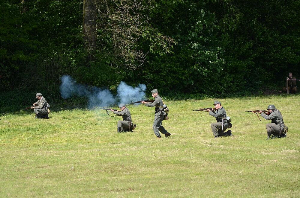 W Wierzbnie złożono hołd gen. Okulickiemu i cichociemnym. Fot. Janusz Ślęzak (IPN)