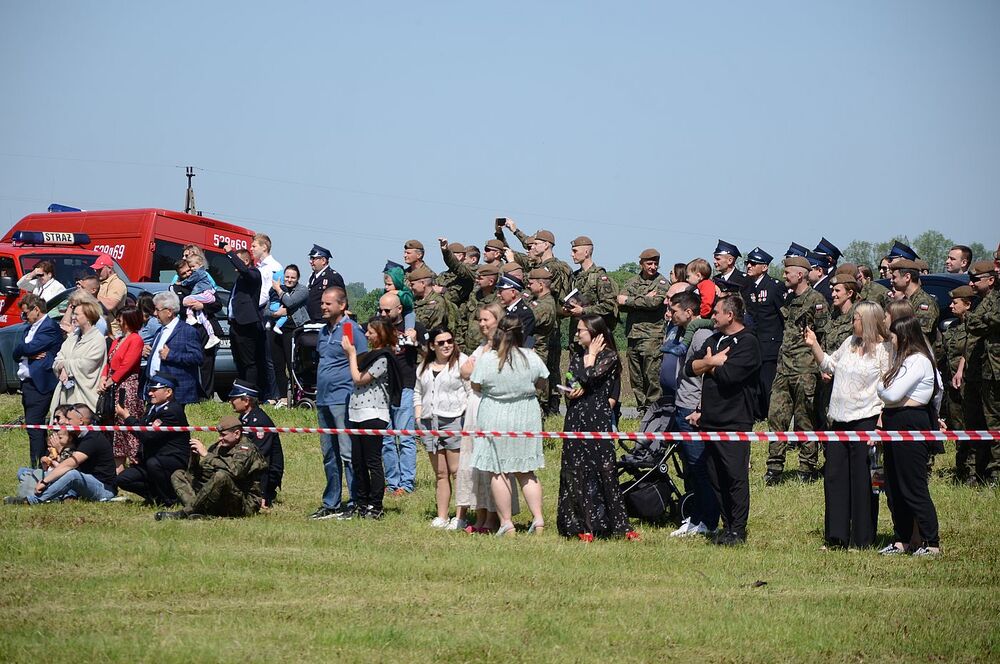 W Wierzbnie złożono hołd gen. Okulickiemu i cichociemnym. Fot. Janusz Ślęzak (IPN)