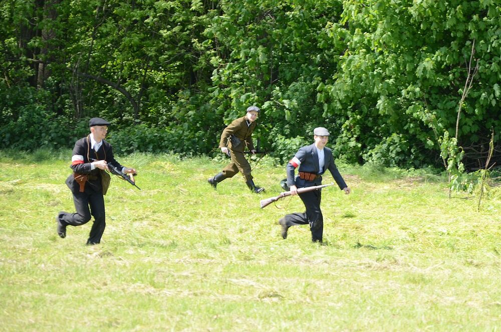 W Wierzbnie złożono hołd gen. Okulickiemu i cichociemnym. Fot. Janusz Ślęzak (IPN)
