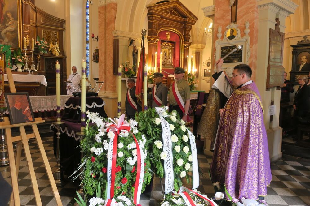 Pogrzeb Tadeusza Kadenacego. Fot. Dawid Terelak (IPN)