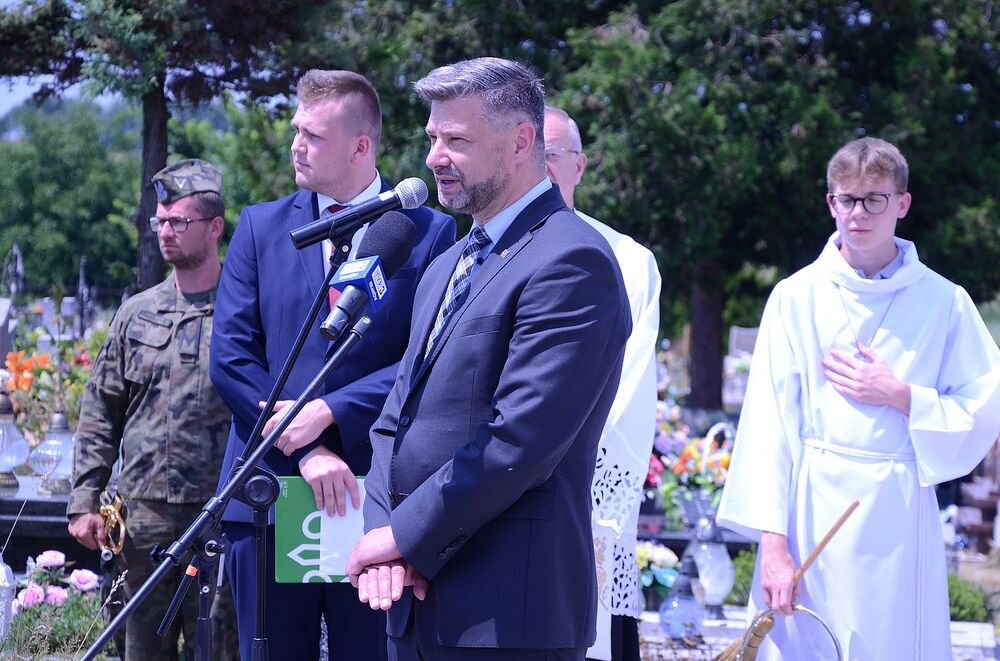 Uroczystości w związku z 80. rocznicą pacyfikacji Liszek. Fot. Janusz Ślęzak (IPN)