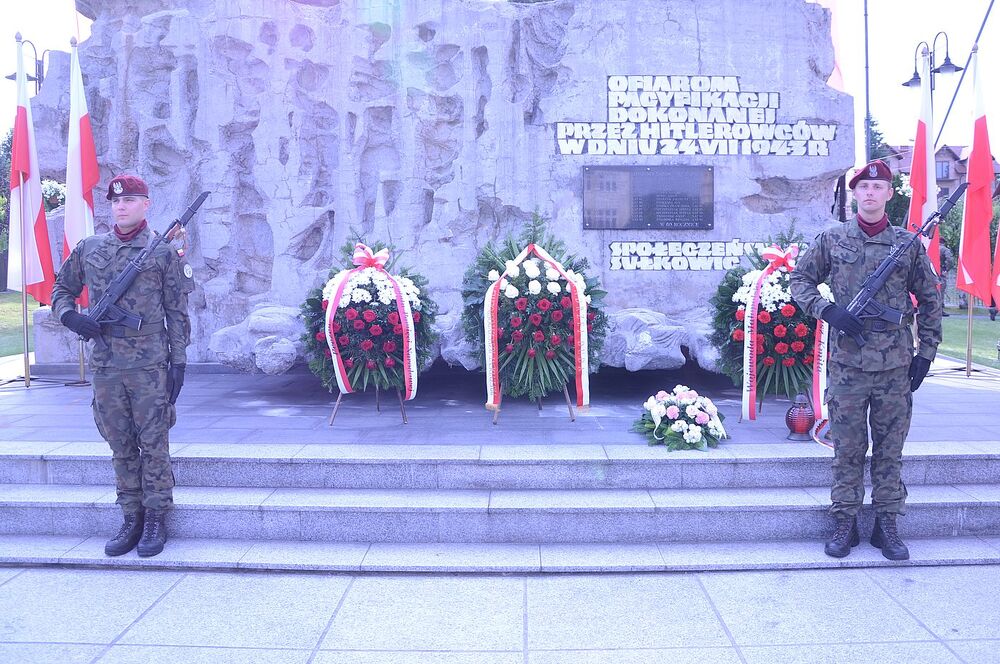 Uroczystości w Sułkowicach w związku z 80. rocznicą niemieckiej pacyfikacji miejscowości. Fot. Janusz Ślęzak (IPN)