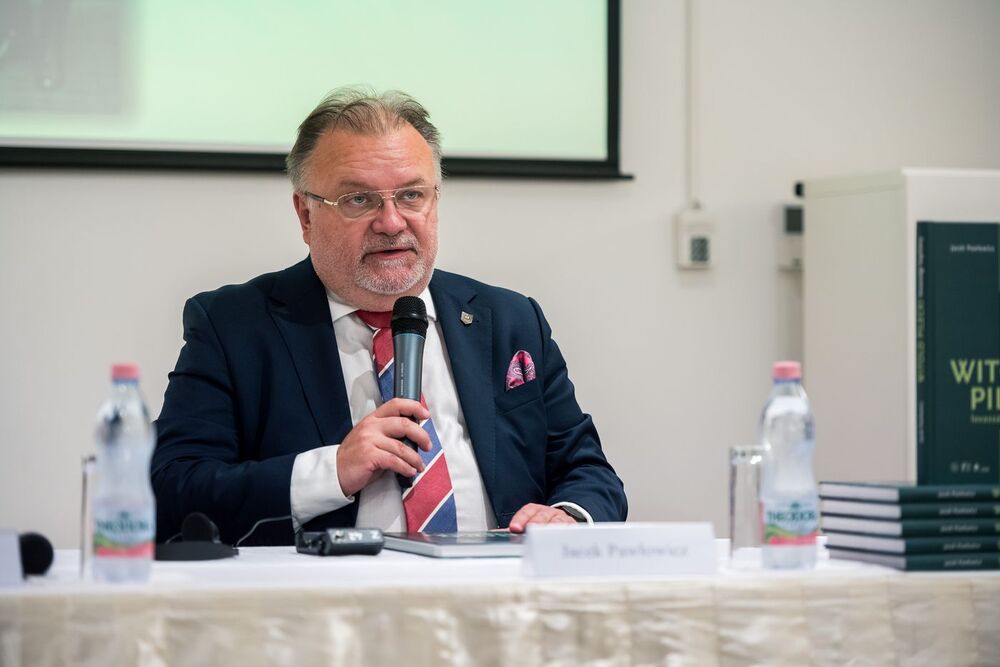 Prezentacja albumu o rtm. Pileckim w Budapeszcie. Fot. NEB