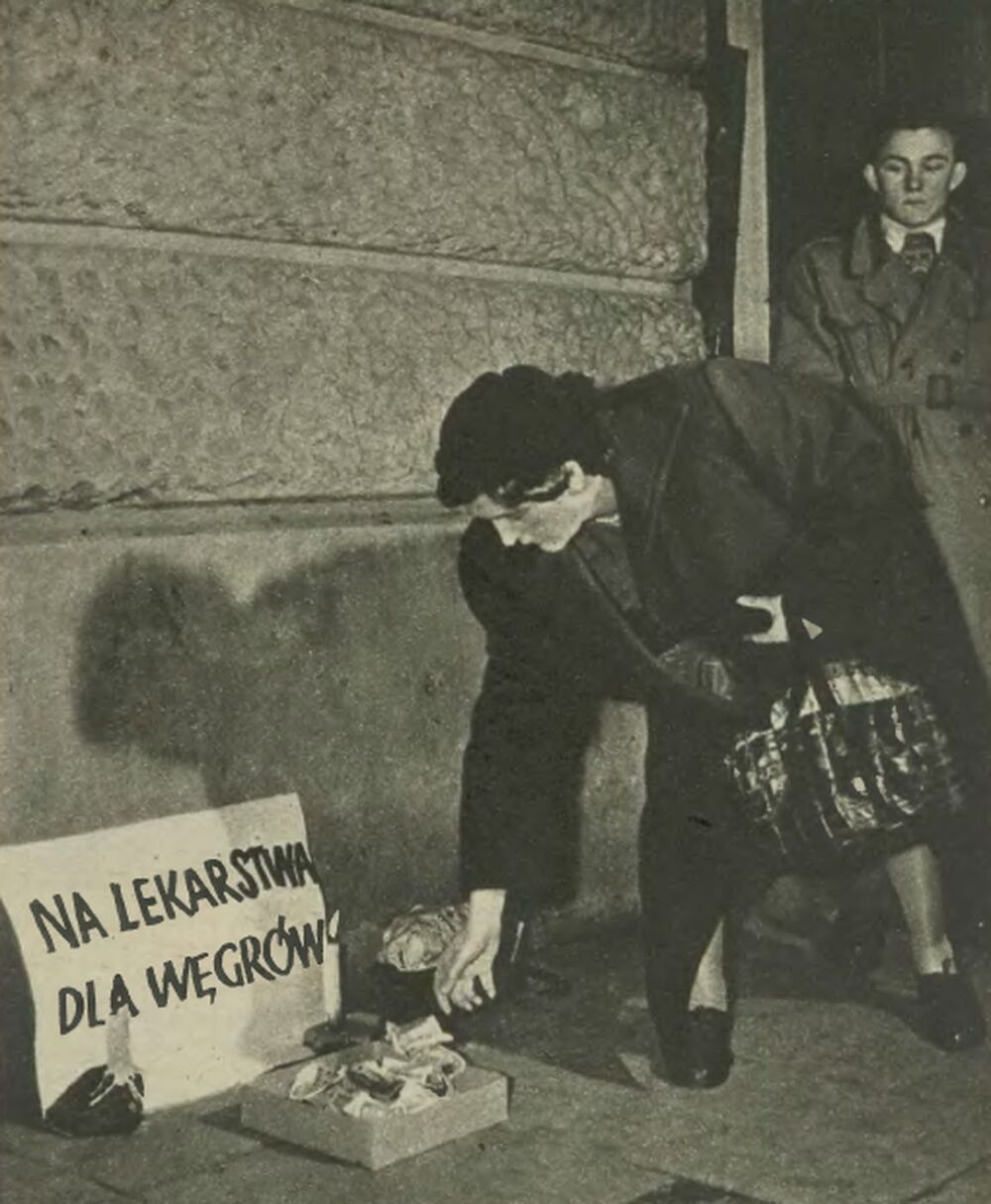 Kwesta na cmentarzu. Fot. „Przekrój”