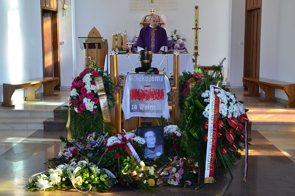 Pogrzeb Mariana Stachniuka, działacza opozycji. Fot. Janusz Ślęzak (IPN)