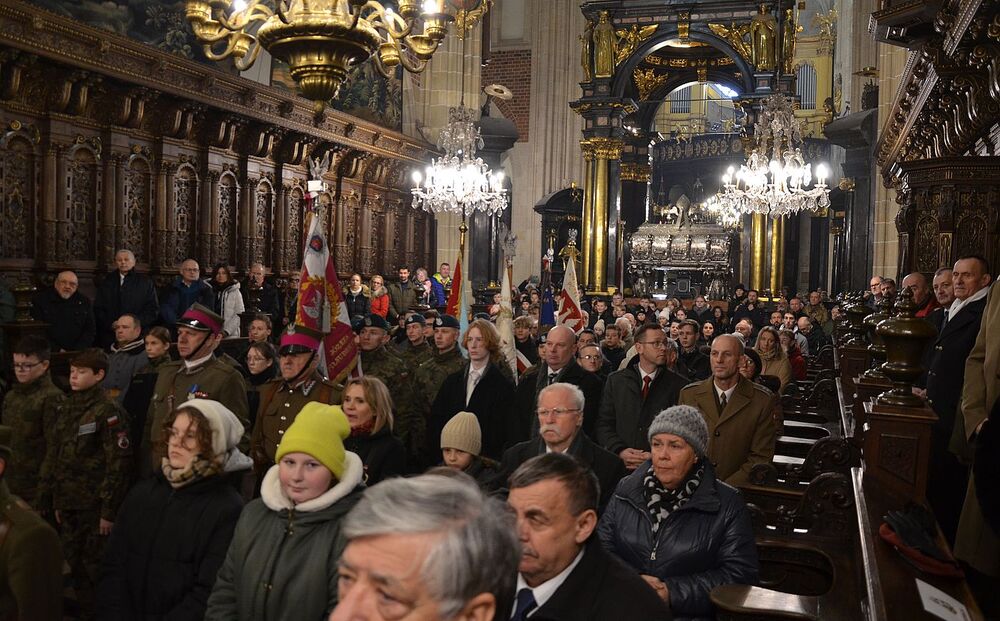 Krakowskie obchody 156. rocznicy urodzin Józefa Piłsudskiego. Fot. Janusz Ślęzak (IPN)