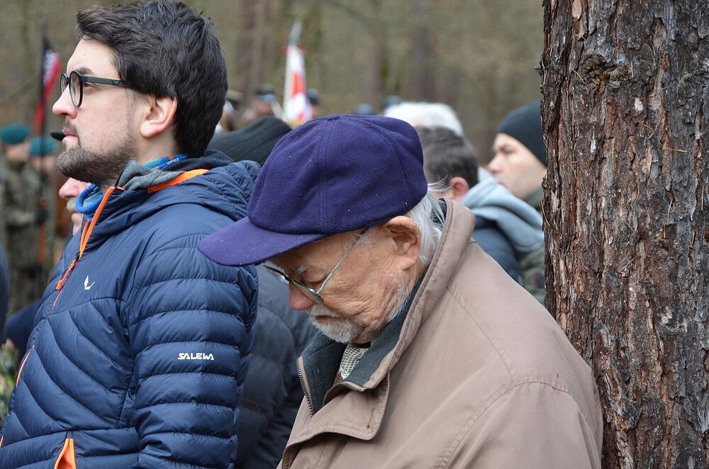 Uroczystość poświęcona ofiarom niemieckich egzekucji w Puszczy Niepołomickiej. Fot. Janusz Ślęzak (IPN)