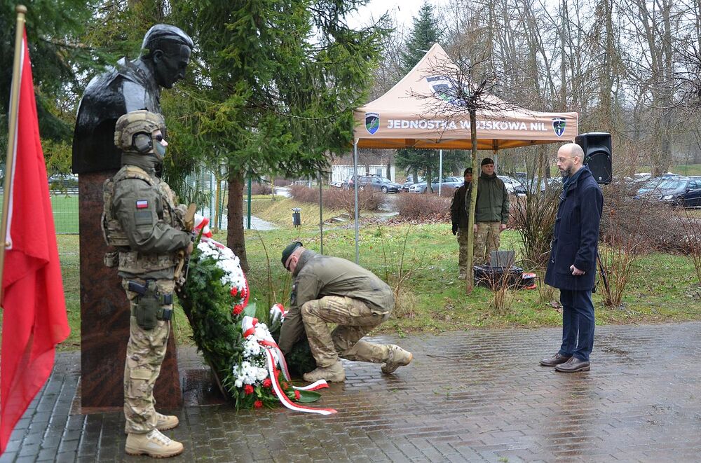 Uroczystość w JW NIL w Krakowie. Fot. Janusz Ślęzak (IPN)