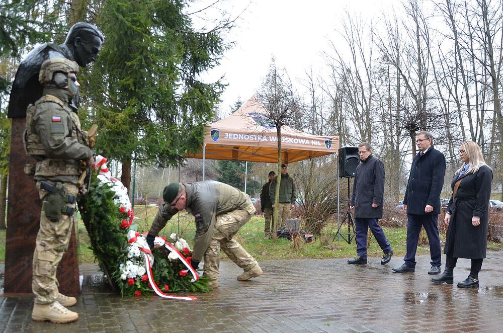 Uroczystość w JW NIL w Krakowie. Fot. Janusz Ślęzak (IPN)