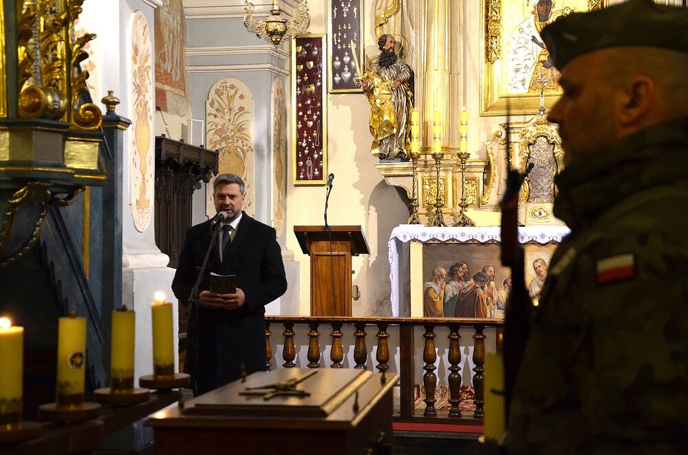 Uroczystości pogrzebowe Józefa Orkisza „Lotnego”. Fot. Janusz Ślęzak (IPN)