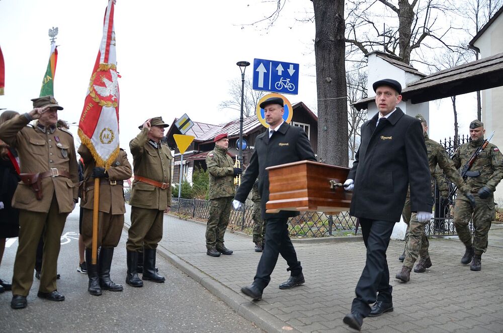 Uroczystości pogrzebowe Józefa Orkisza „Lotnego”. Fot. Janusz Ślęzak (IPN)
