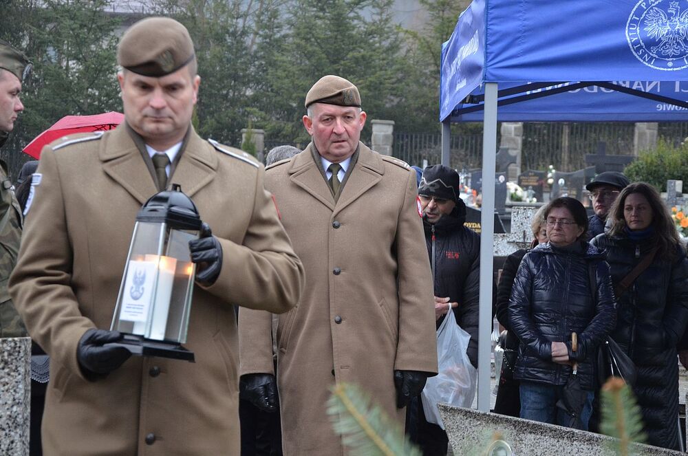 Uroczystości pogrzebowe Józefa Orkisza „Lotnego”. Fot. Janusz Ślęzak (IPN)