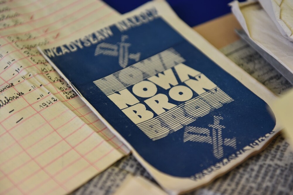 Przekazanie dokumentów 116 pp AK do Archiwum IPN w Krakowie. Fot. Żaneta Wierzgacz (IPN)