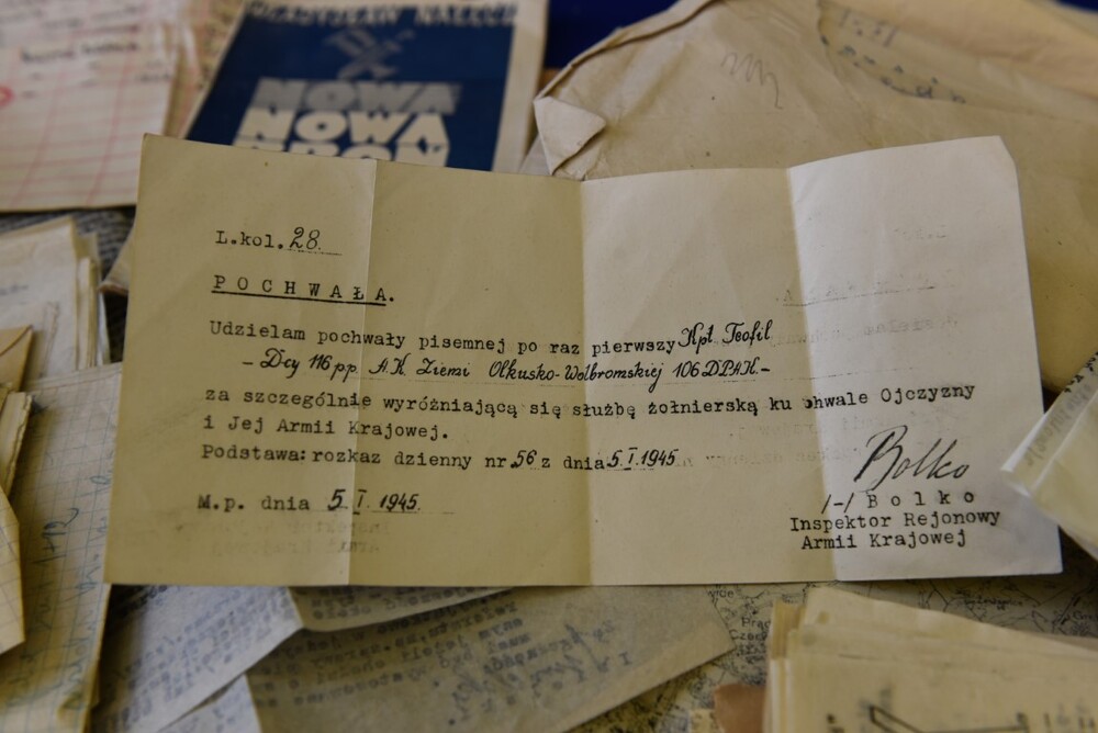 Przekazanie dokumentów 116 pp AK do Archiwum IPN w Krakowie. Fot. Żaneta Wierzgacz (IPN)