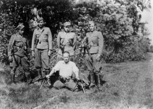 patrol Antoniego Waśkiewicza \&amp;quot;Strzały\&amp;quot; z oddziału \&amp;quot;Uskoka\&amp;quot; - fot. 1947 lub 1948 r.